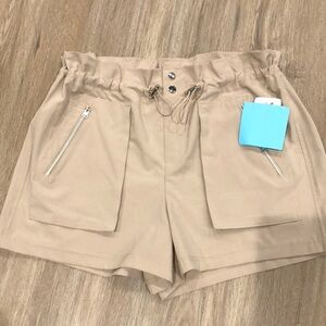 Shorts, nwt, size large